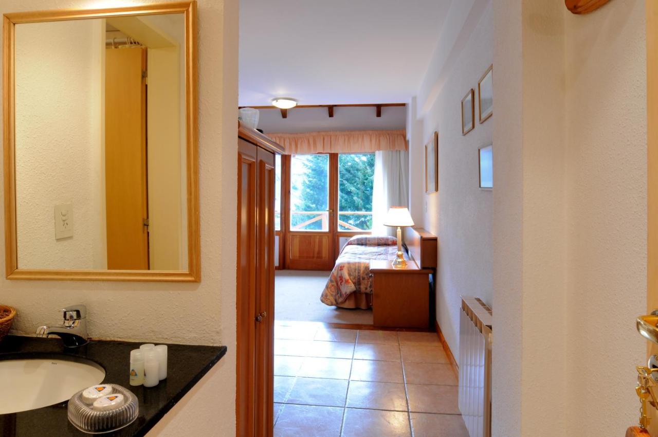 Hotel Punta Condor Cerro Catedral Екстериор снимка