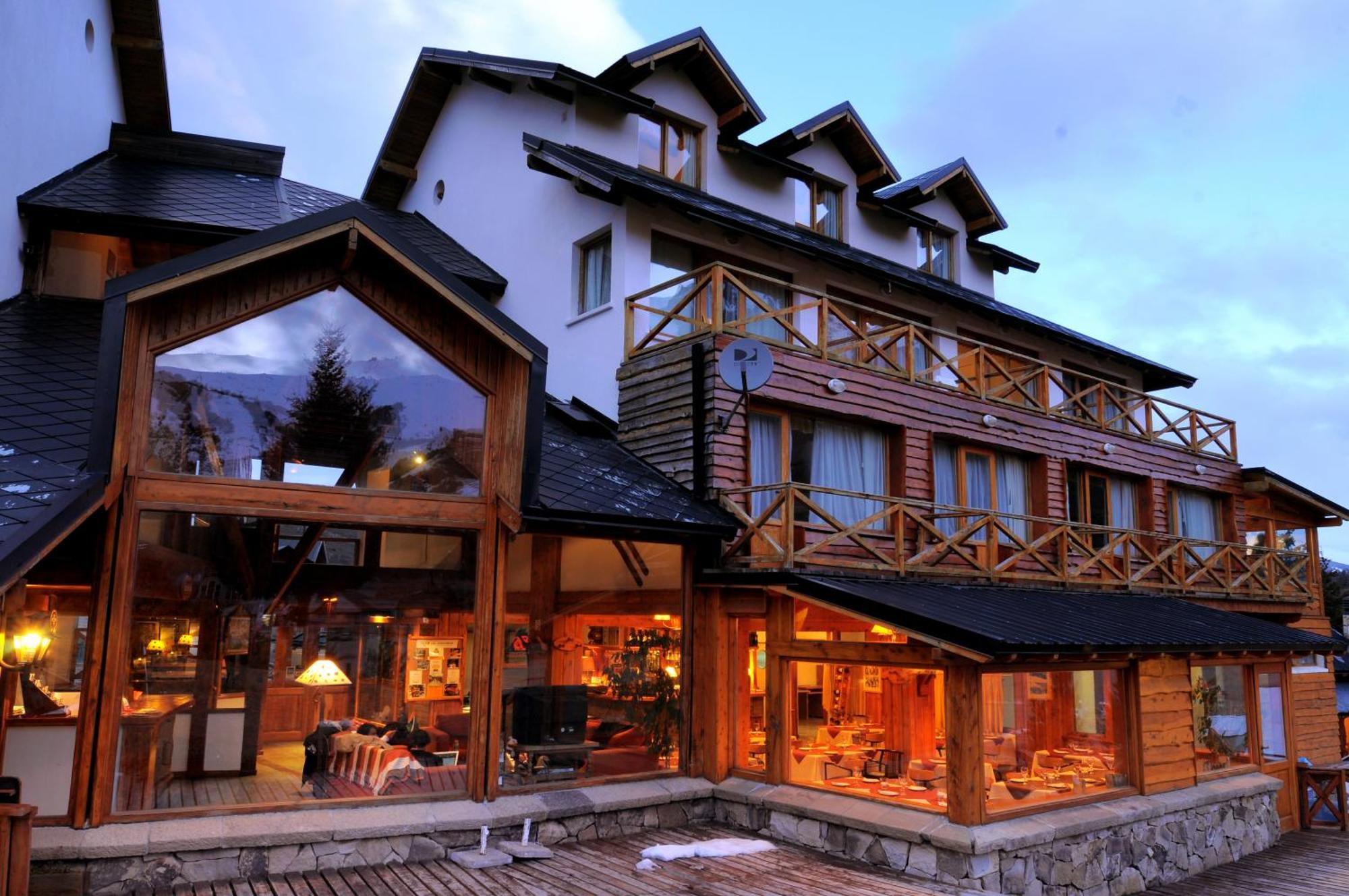 Hotel Punta Condor Cerro Catedral Екстериор снимка