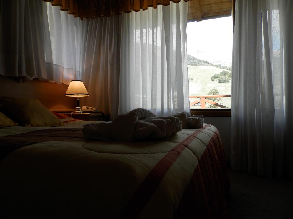 Hotel Punta Condor Cerro Catedral Екстериор снимка